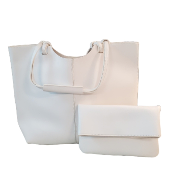 Neiman Marcus Handbags - Neiman Marcus White Tote w/ Matching Clutch
